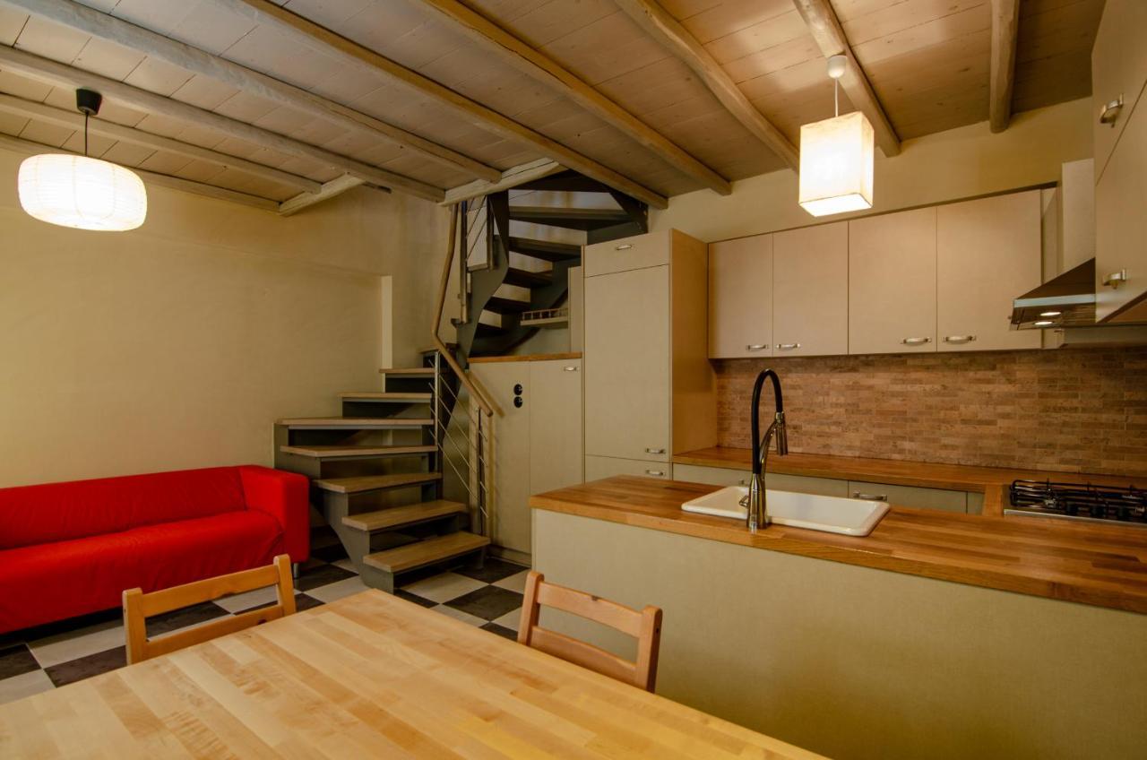 Myyellowhome Ermoupoli Exterior photo